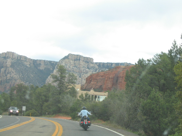 618x457 pixels (123K)